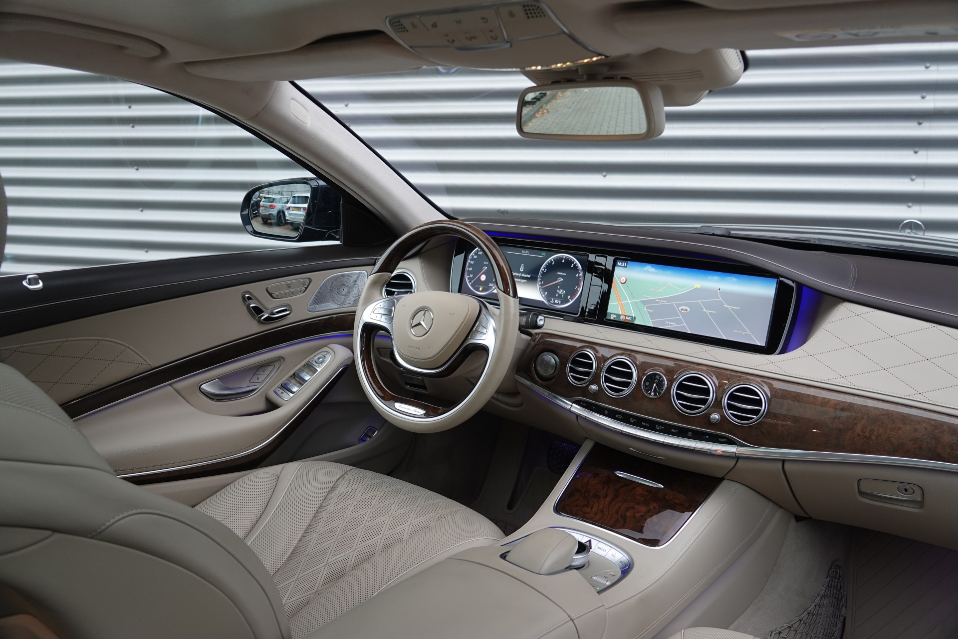 tweedehands Mercedes-Benz S-Klasse 500 Lang Edition 1 | Pano | Chauffeurspakket | NightVision | Burmester | Massage |  – beschikbaar bij Van de Velde Auto’s
