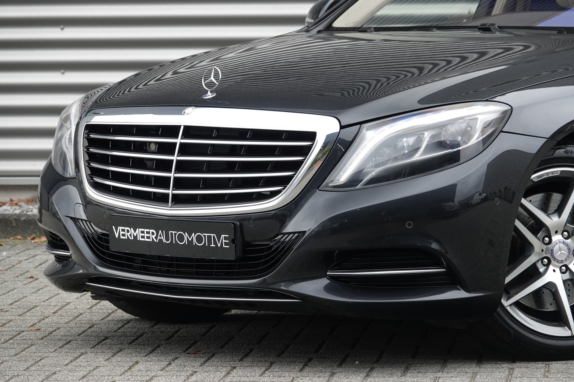 tweedehands Mercedes-Benz S-Klasse 500 Lang Edition 1 | Pano | Chauffeurspakket | NightVision | Burmester | Massage |  – beschikbaar bij Van de Velde Auto’s