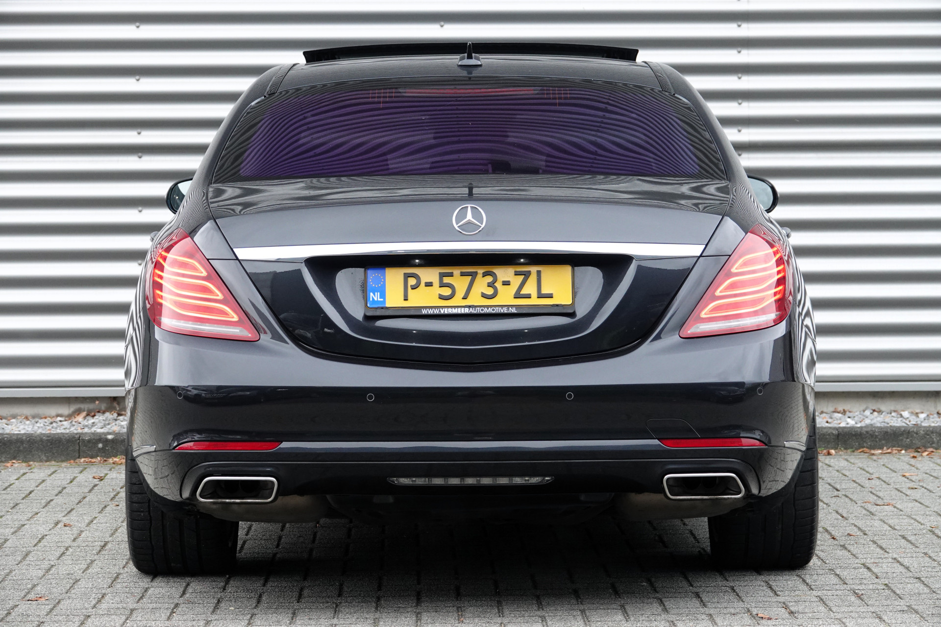 tweedehands Mercedes-Benz S-Klasse 500 Lang Edition 1 | Pano | Chauffeurspakket | NightVision | Burmester | Massage |  – beschikbaar bij Van de Velde Auto’s