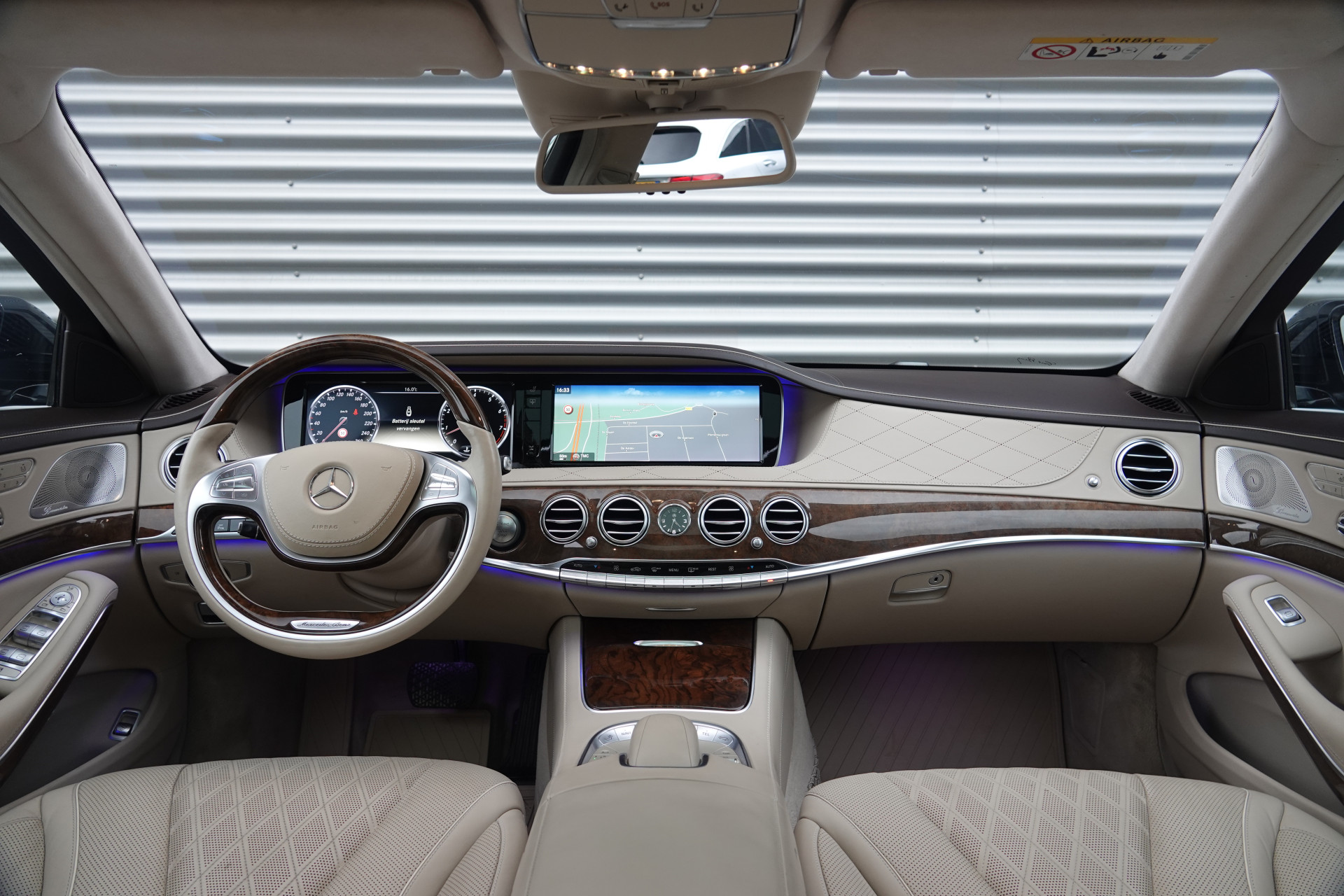 tweedehands Mercedes-Benz S-Klasse 500 Lang Edition 1 | Pano | Chauffeurspakket | NightVision | Burmester | Massage |  – beschikbaar bij Van de Velde Auto’s