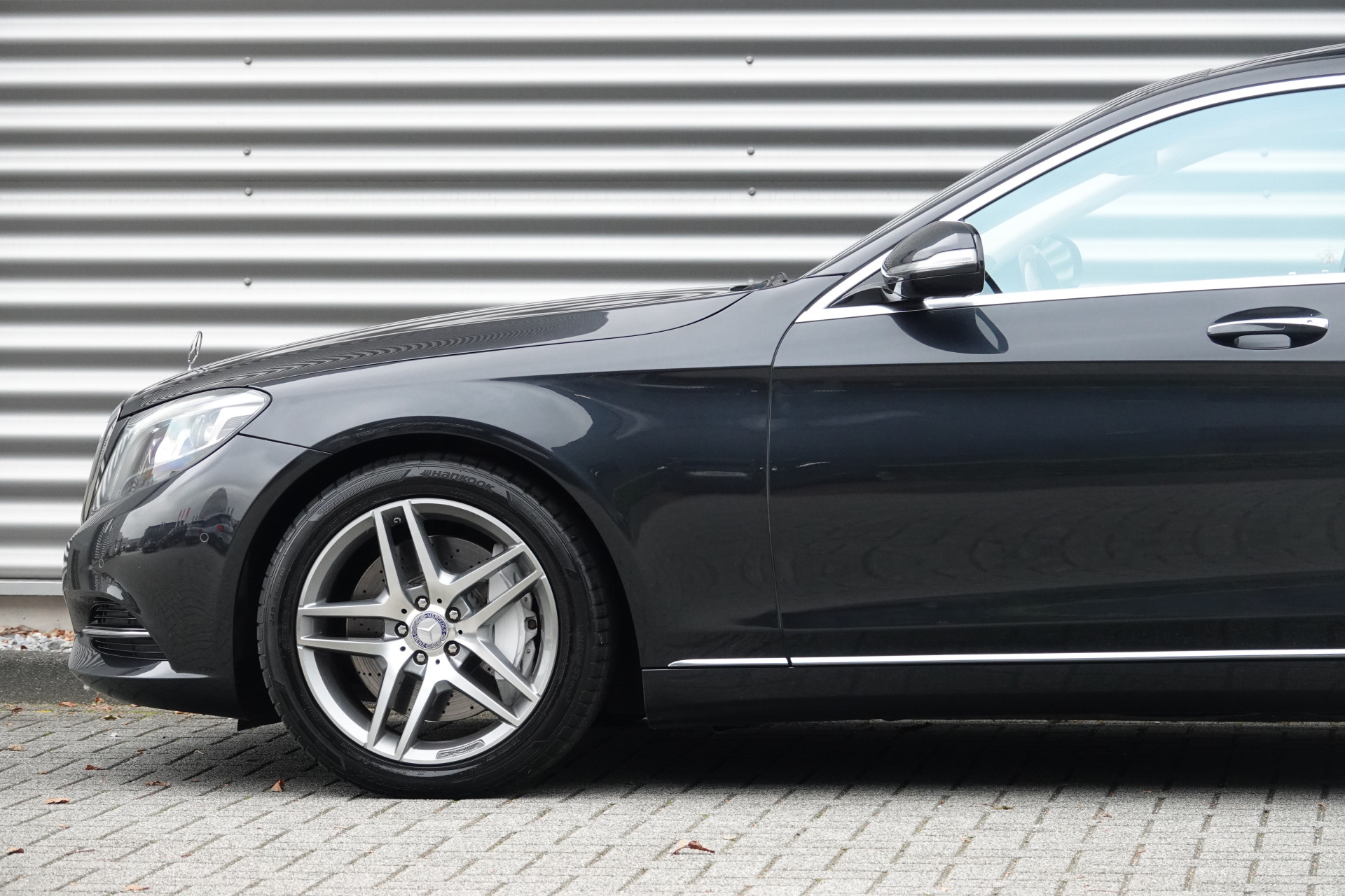 tweedehands Mercedes-Benz S-Klasse 500 Lang Edition 1 | Pano | Chauffeurspakket | NightVision | Burmester | Massage |  – beschikbaar bij Van de Velde Auto’s
