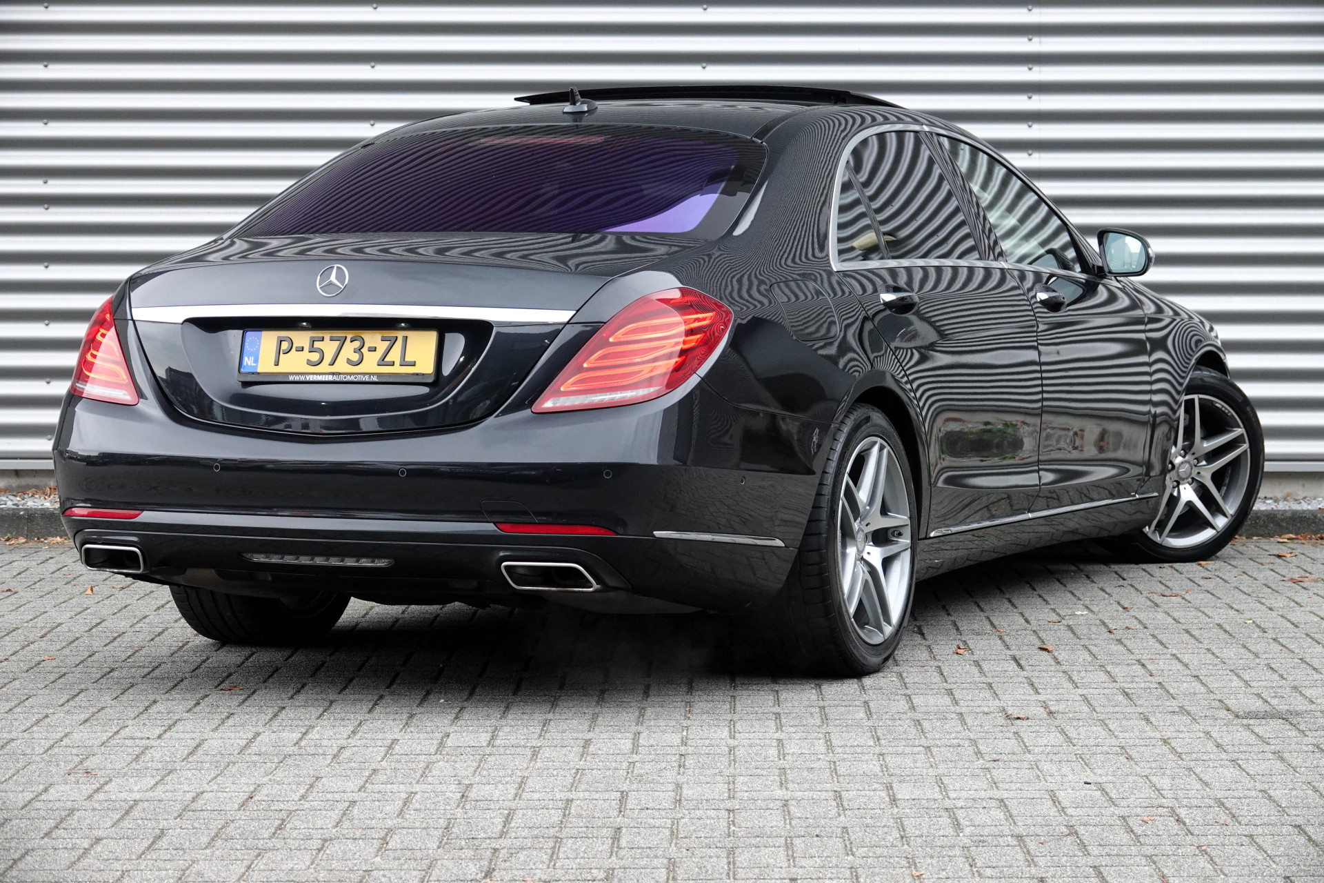 tweedehands Mercedes-Benz S-Klasse 500 Lang Edition 1 | Pano | Chauffeurspakket | NightVision | Burmester | Massage |  – beschikbaar bij Van de Velde Auto’s