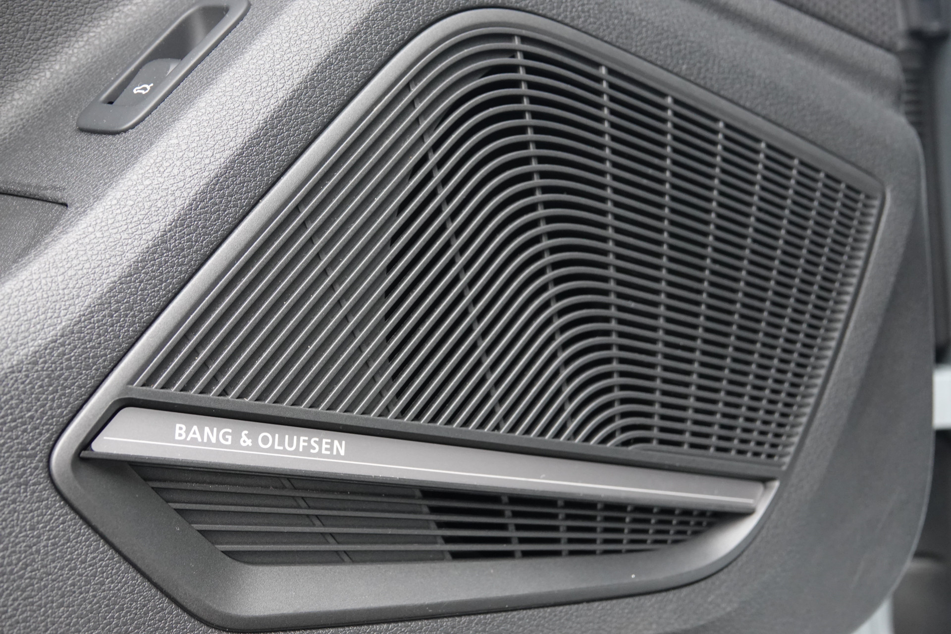 tweedehands Audi Q2 35 TFSI Edition one S-Line | Pano | ACC | Camera | B&O | Blindspot | Sfeer |  – beschikbaar bij Van de Velde Auto’s