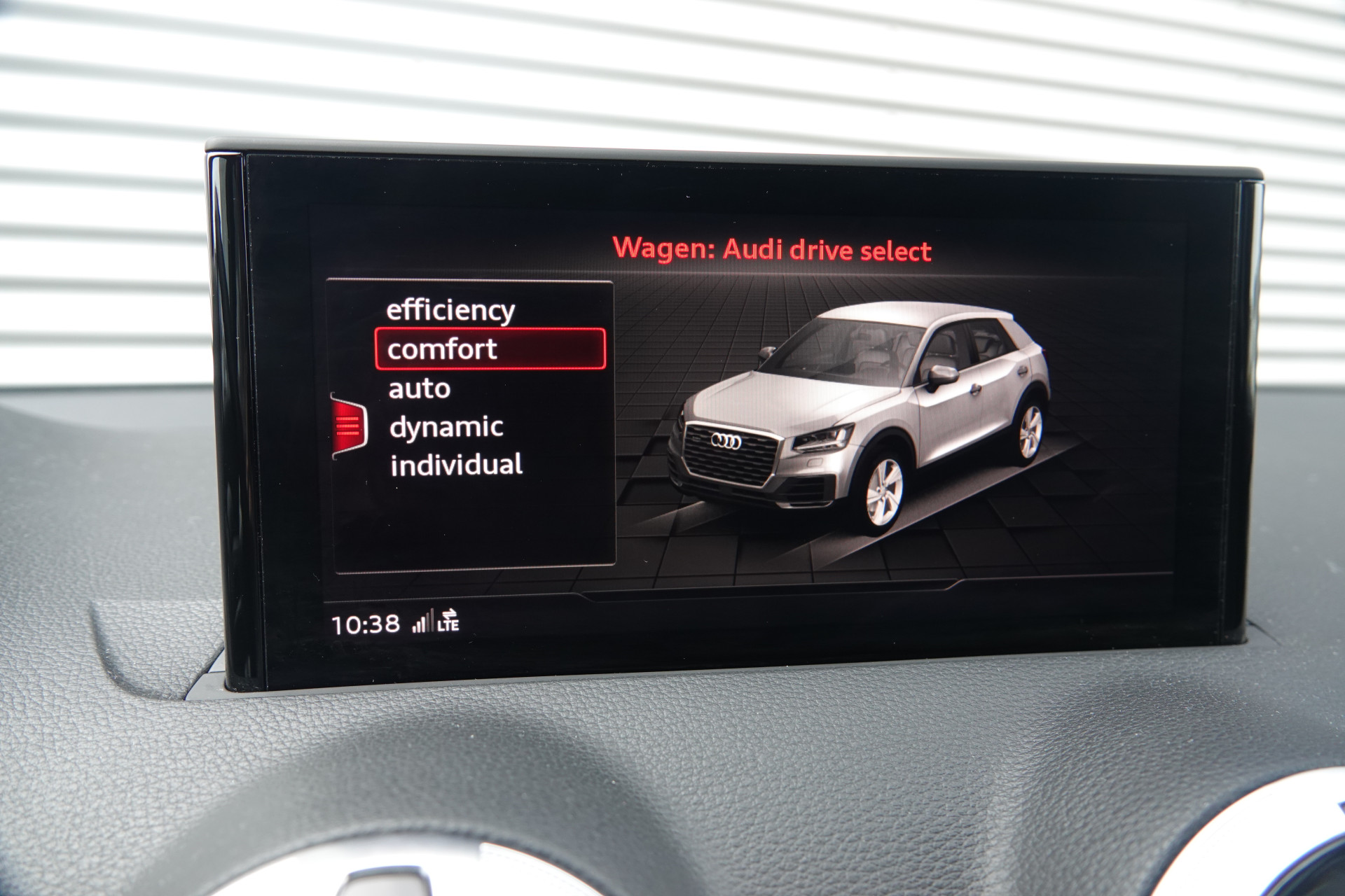 tweedehands Audi Q2 35 TFSI Edition one S-Line | Pano | ACC | Camera | B&O | Blindspot | Sfeer |  – beschikbaar bij Van de Velde Auto’s