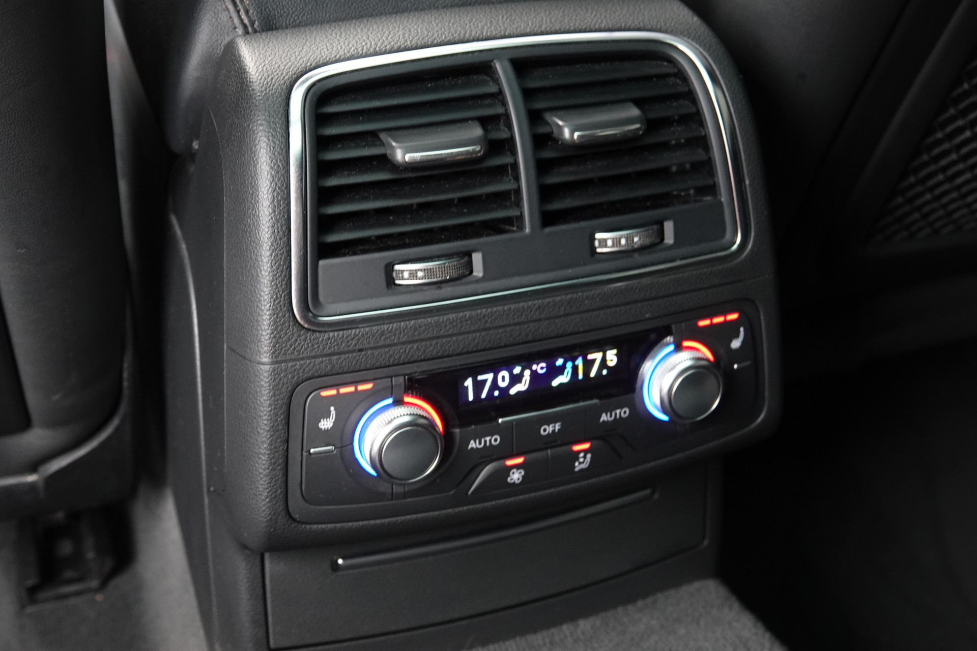 tweedehands Audi A6 Avant 4.0 TFSI RS 6 quattro Pro Line Plus | Pano | Bose | Akrapovic | Mat | Soft Close | Memory | ACC |  – beschikbaar bij Van de Velde Auto’s