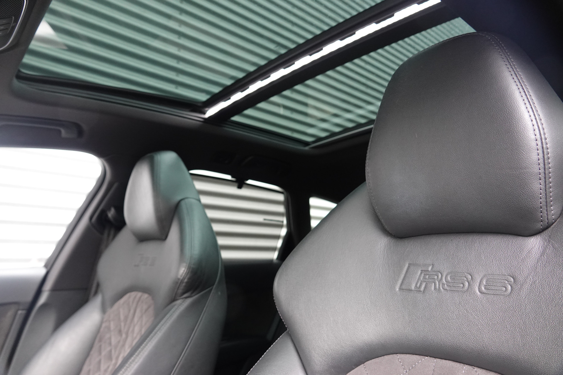 tweedehands Audi A6 Avant 4.0 TFSI RS 6 quattro Pro Line Plus | Pano | Bose | Akrapovic | Mat | Soft Close | Memory | ACC |  – beschikbaar bij Van de Velde Auto’s
