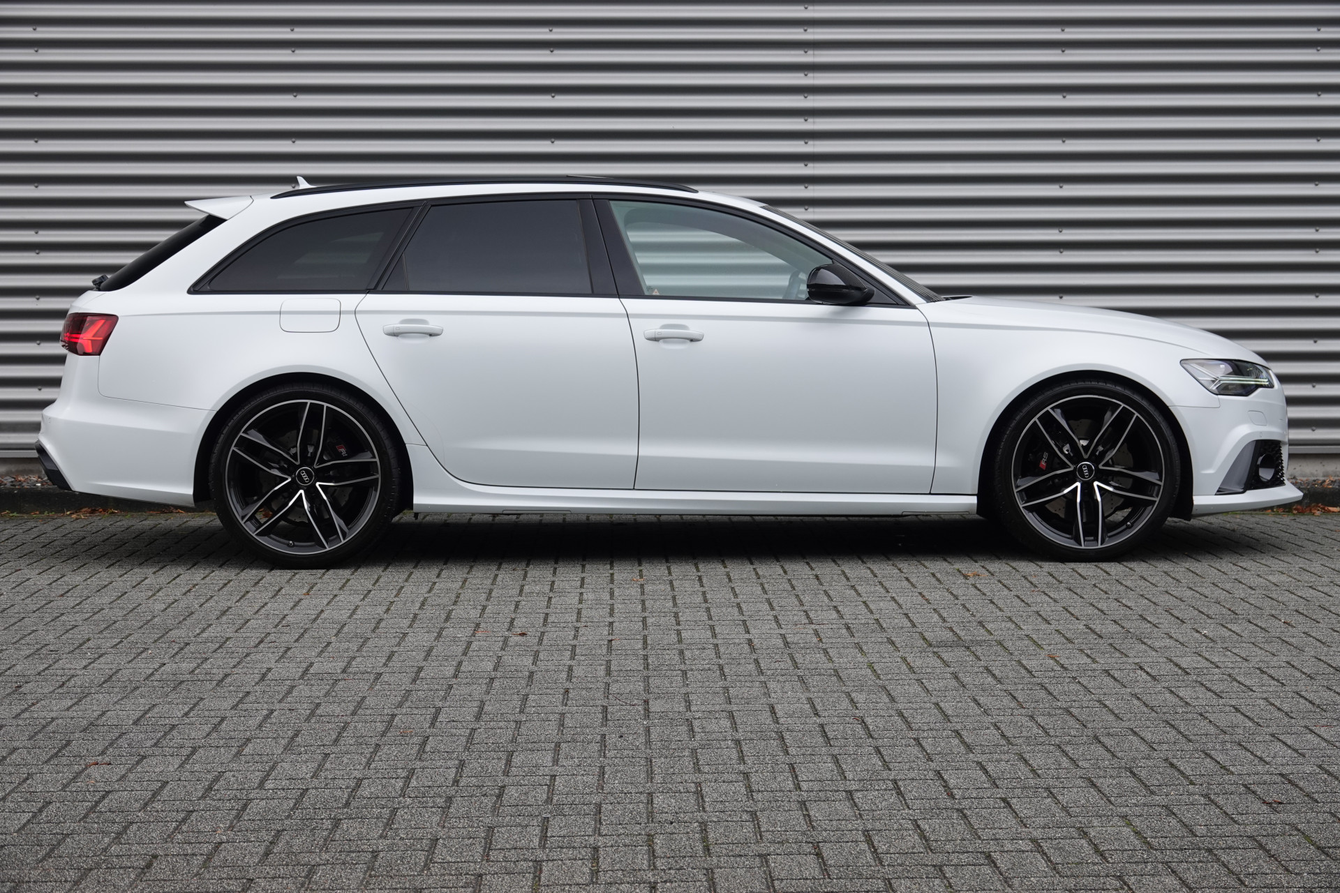 tweedehands Audi A6 Avant 4.0 TFSI RS 6 quattro Pro Line Plus | Pano | Bose | Akrapovic | Mat | Soft Close | Memory | ACC |  – beschikbaar bij Van de Velde Auto’s
