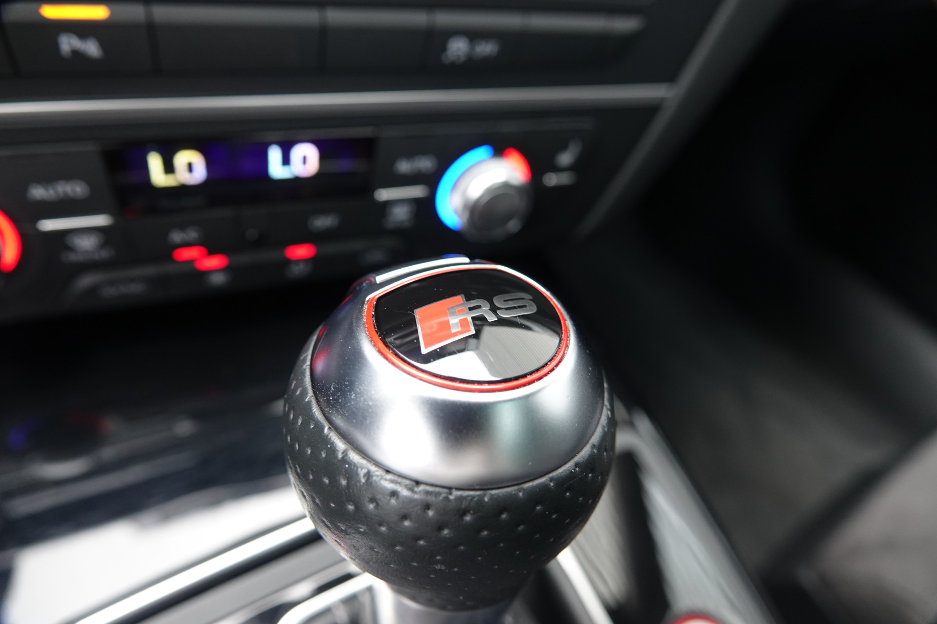 tweedehands Audi A6 Avant 4.0 TFSI RS 6 quattro Pro Line Plus | Pano | Bose | Akrapovic | Mat | Soft Close | Memory | ACC |  – beschikbaar bij Van de Velde Auto’s