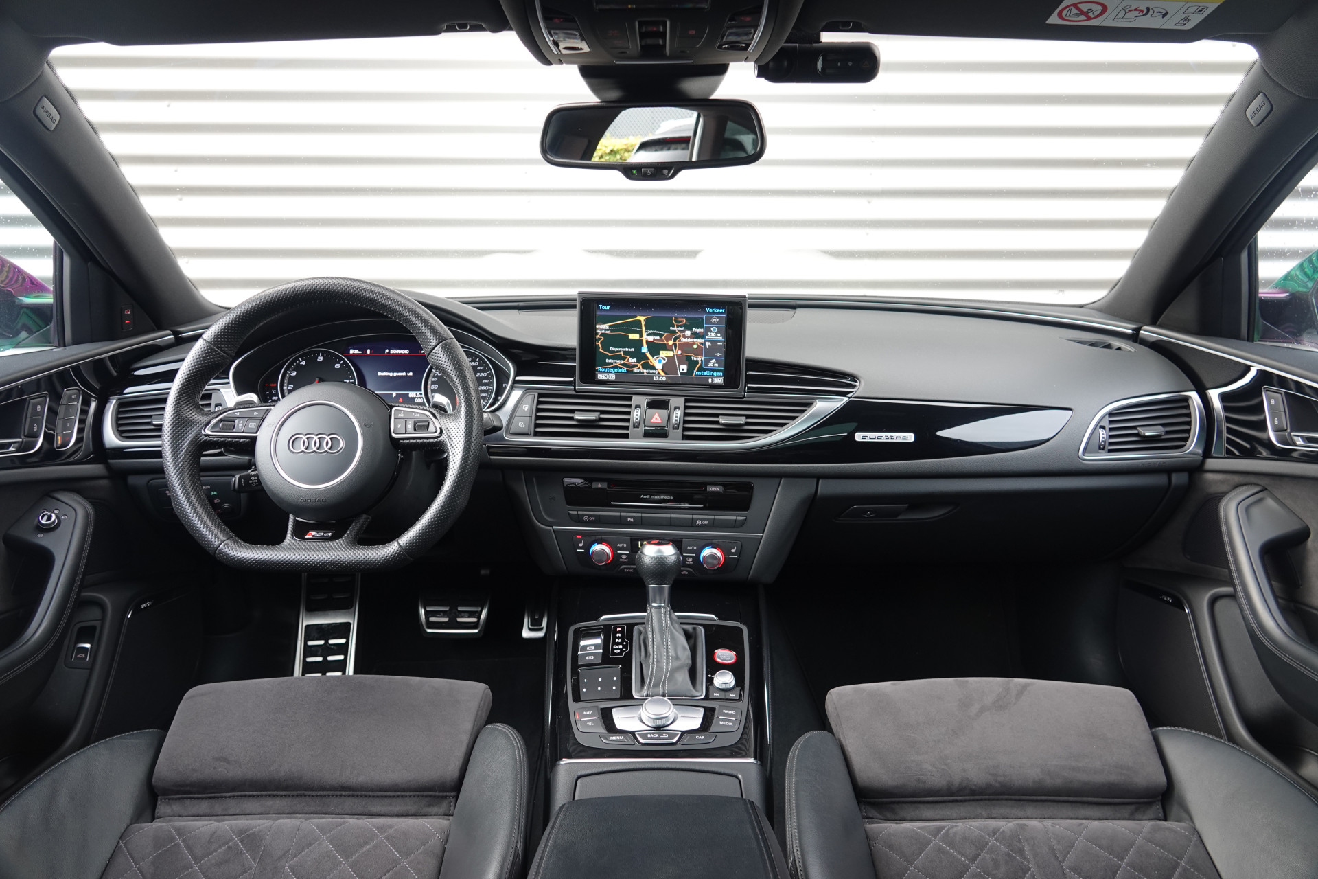 tweedehands Audi A6 Avant 4.0 TFSI RS 6 quattro Pro Line Plus | Pano | Bose | Akrapovic | Mat | Soft Close | Memory | ACC |  – beschikbaar bij Van de Velde Auto’s