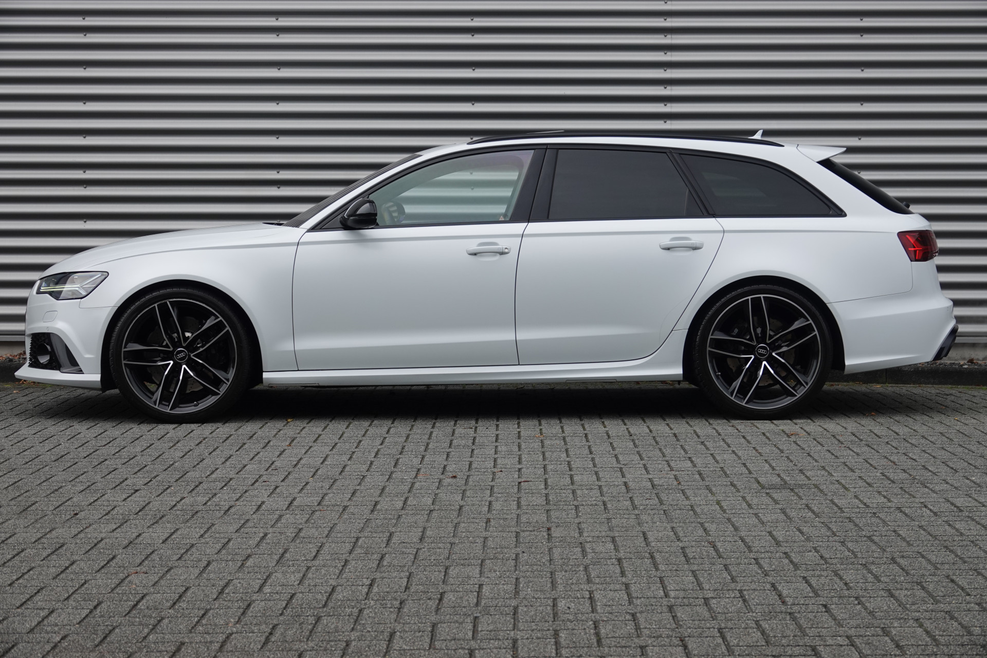 tweedehands Audi A6 Avant 4.0 TFSI RS 6 quattro Pro Line Plus | Pano | Bose | Akrapovic | Mat | Soft Close | Memory | ACC |  – beschikbaar bij Van de Velde Auto’s