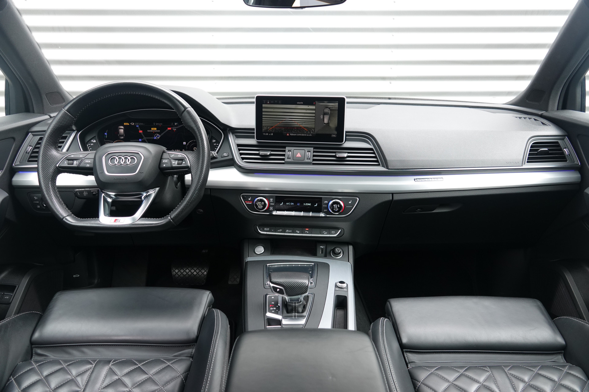 tweedehands Audi Q5 55 TFSI e quattro Competition | Pano | RS-Zetels | B&O | ACC | 360 | 22 Inch | Trekhaak |  – beschikbaar bij Van de Velde Auto’s