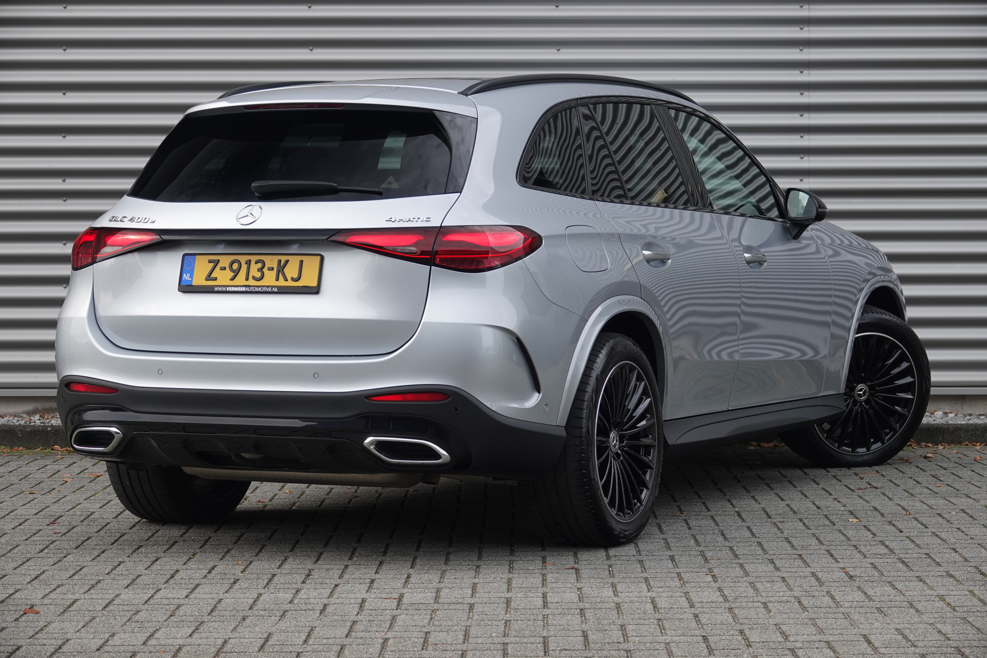tweedehands Mercedes-Benz GLC 400e 4MATIC AMG Line | Pano | Achteras Sturing | Luchtvering | Burmester | Trekhaak | HUD |  – beschikbaar bij Van de Velde Auto’s
