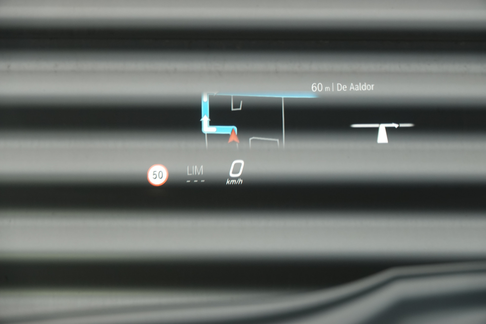 tweedehands Mercedes-Benz GLC 400e 4MATIC AMG Line | Pano | Achteras Sturing | Luchtvering | Burmester | Trekhaak | HUD |  – beschikbaar bij Van de Velde Auto’s