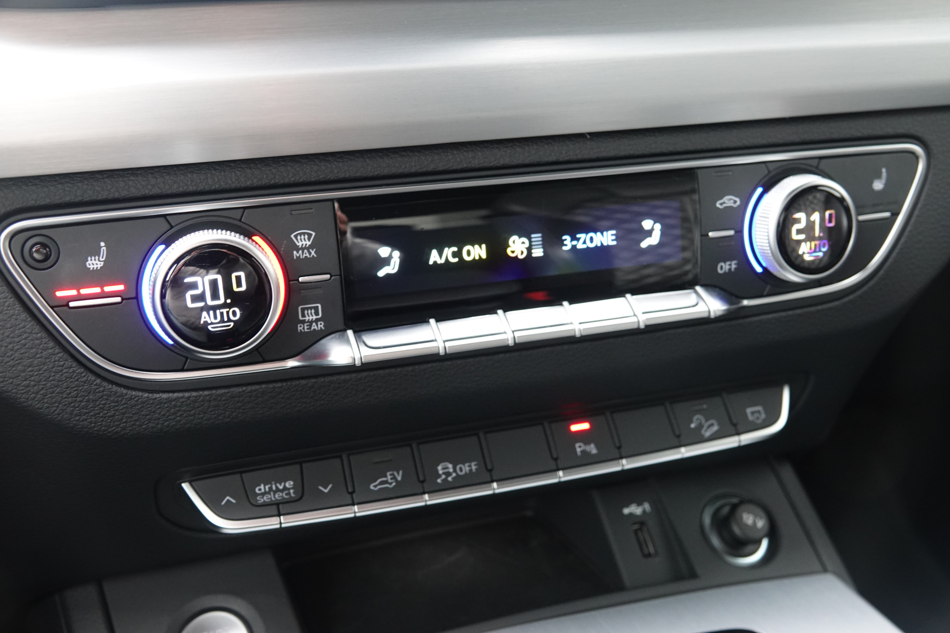 tweedehands Audi Q5 Sportback 50 TFSI e S edition | Sportstoelen | Luchtvering | B&O | Camera | S-Line |  – beschikbaar bij Van de Velde Auto’s