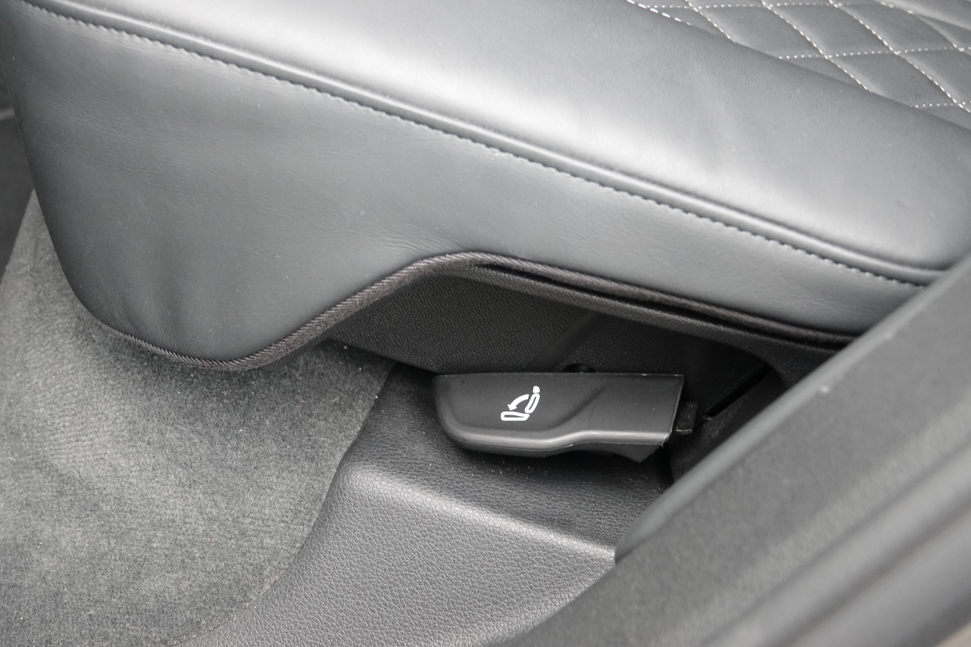 tweedehands Audi Q5 Sportback 50 TFSI e S edition | Sportstoelen | Luchtvering | B&O | Camera | S-Line |  – beschikbaar bij Van de Velde Auto’s