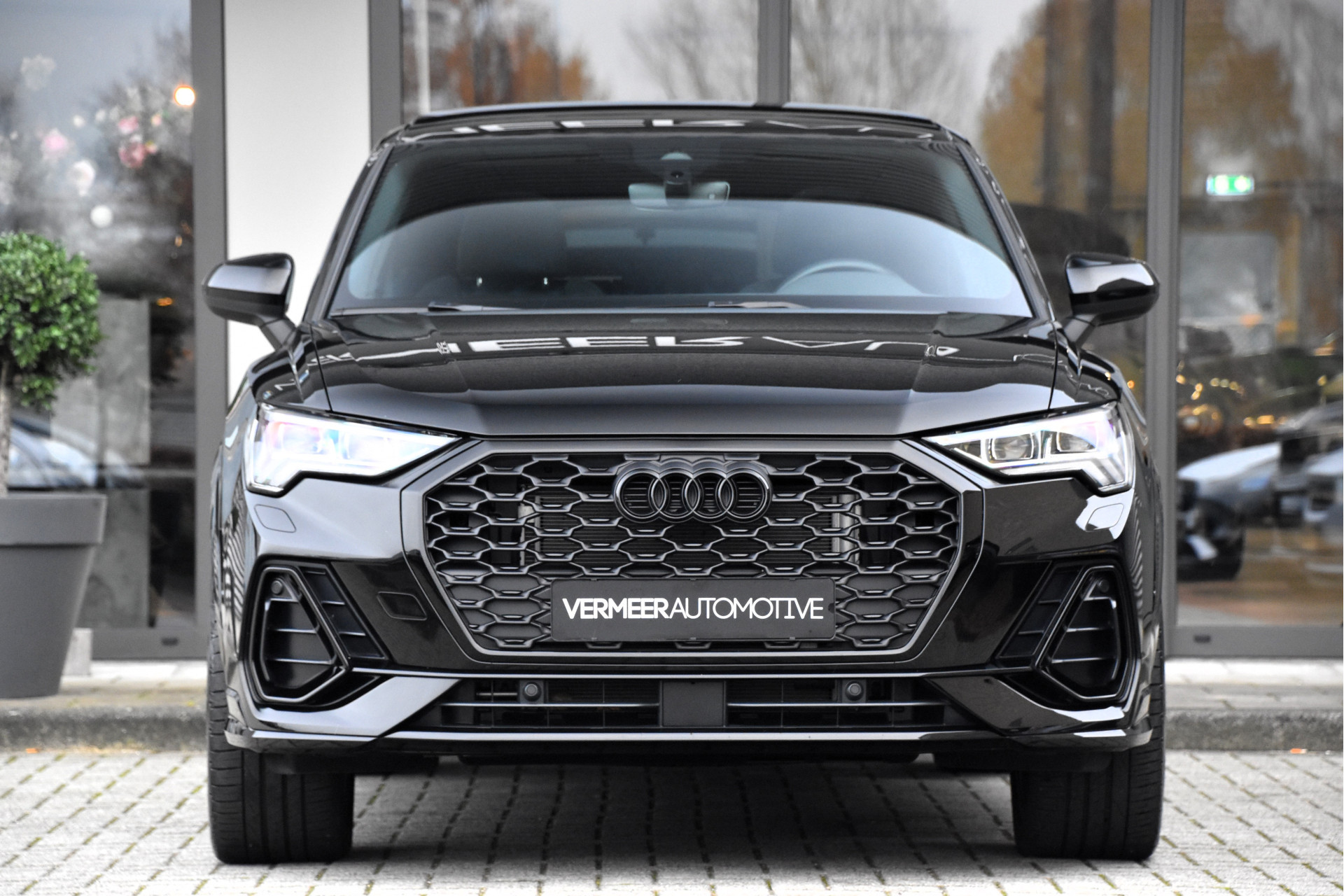 tweedehands Audi Q3 Sportback 45 TFSI e S edition | Panoramadak | Leder | Adapitve Cruise | Nieuwstaat ! |  – beschikbaar bij Van de Velde Auto’s