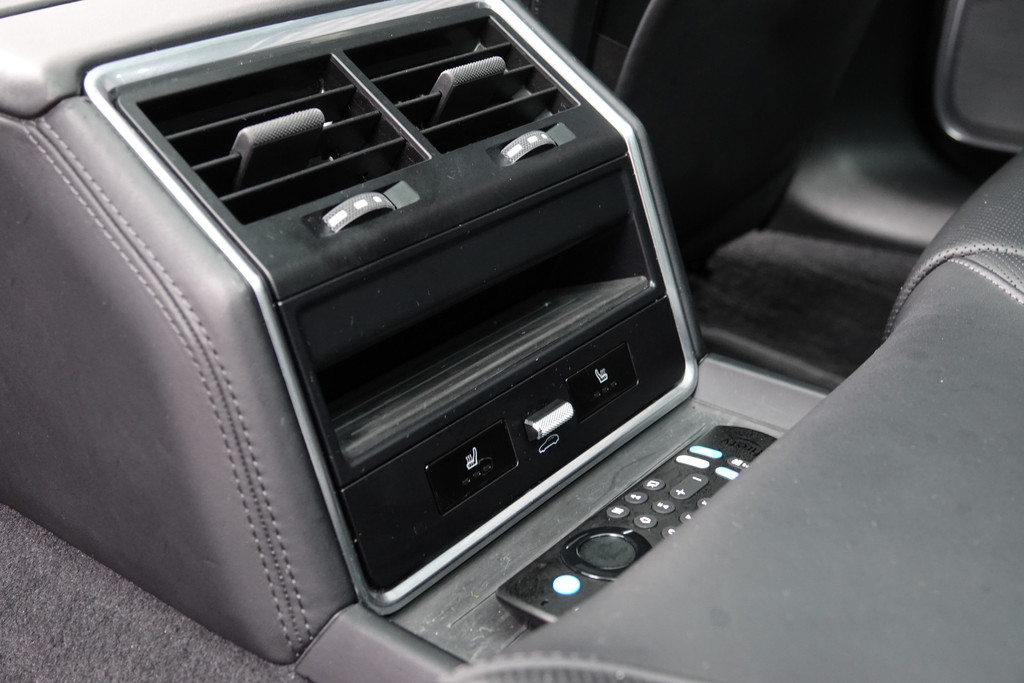 tweedehands Porsche Panamera Sport Turismo 2.9 4S E-Hybrid | Pano | Burmester | Schermen Achter | Achterasbesturing | Massage | Ventilatie | ACC | NP € 214.186 |  – beschikbaar bij Van de Velde Auto’s