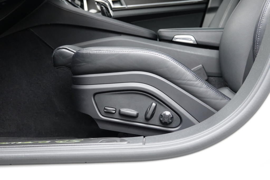 tweedehands Porsche Panamera Sport Turismo 2.9 4S E-Hybrid | Pano | Burmester | Schermen Achter | Achterasbesturing | Massage | Ventilatie | ACC | NP € 214.186 |  – beschikbaar bij Van de Velde Auto’s