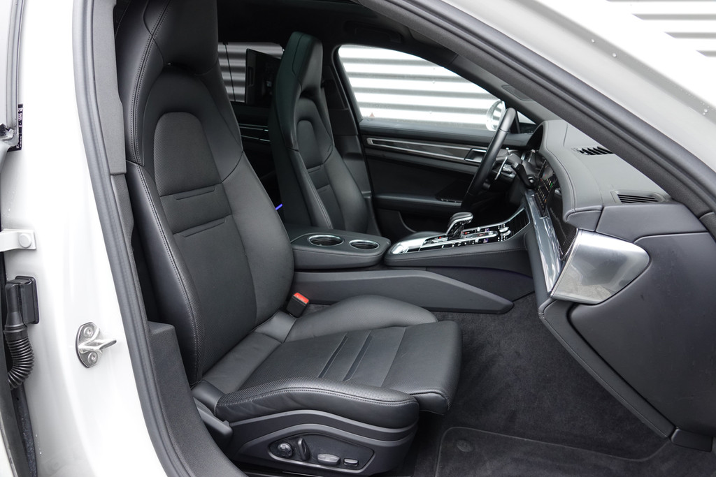 tweedehands Porsche Panamera Sport Turismo 2.9 4S E-Hybrid | Pano | Burmester | Schermen Achter | Achterasbesturing | Massage | Ventilatie | ACC | NP € 214.186 |  – beschikbaar bij Van de Velde Auto’s