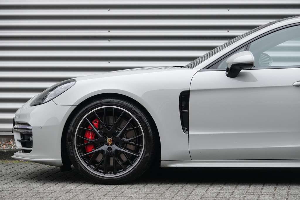 tweedehands Porsche Panamera Sport Turismo 2.9 4S E-Hybrid | Pano | Burmester | Schermen Achter | Achterasbesturing | Massage | Ventilatie | ACC | NP € 214.186 |  – beschikbaar bij Van de Velde Auto’s